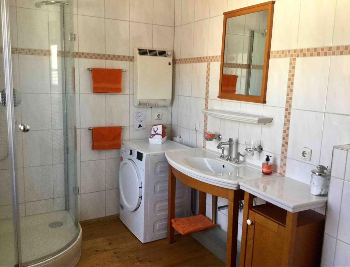 Cosy Apartment Bad Ischl In Quiet Residential Area - Newly Renovated Eksteriør billede